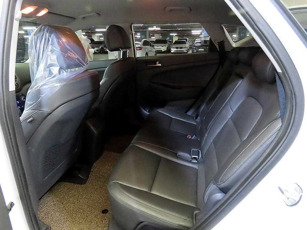 HYUNDAI Tucson - Vista 7