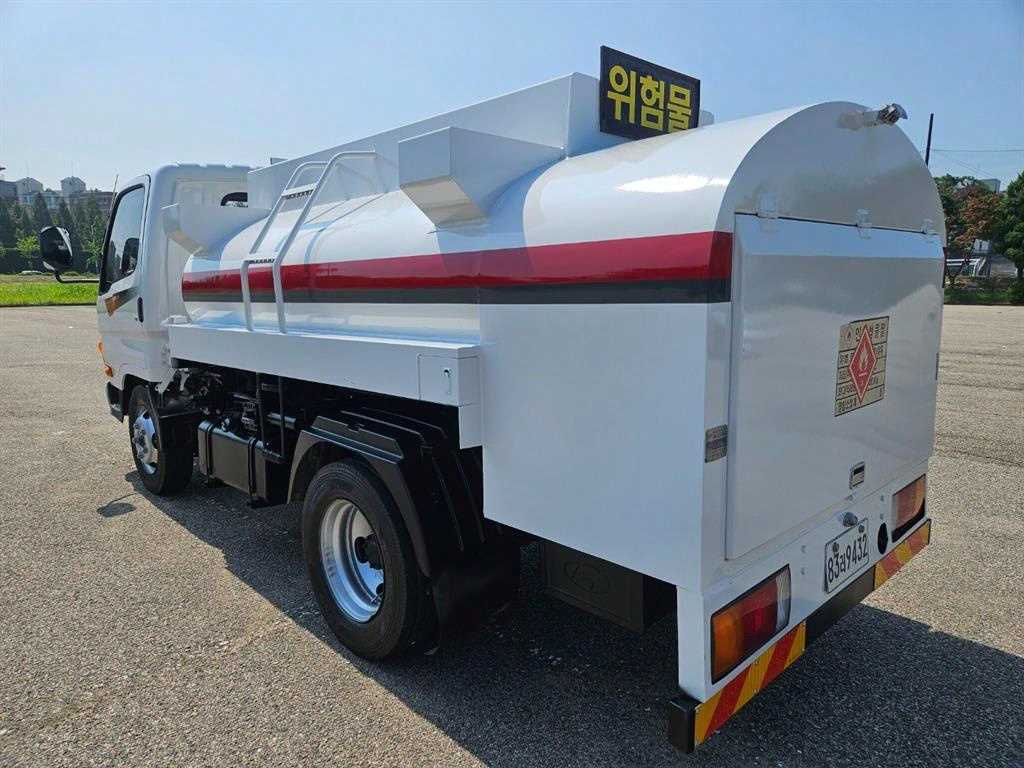 medium and large cargo Rory - Vista 4