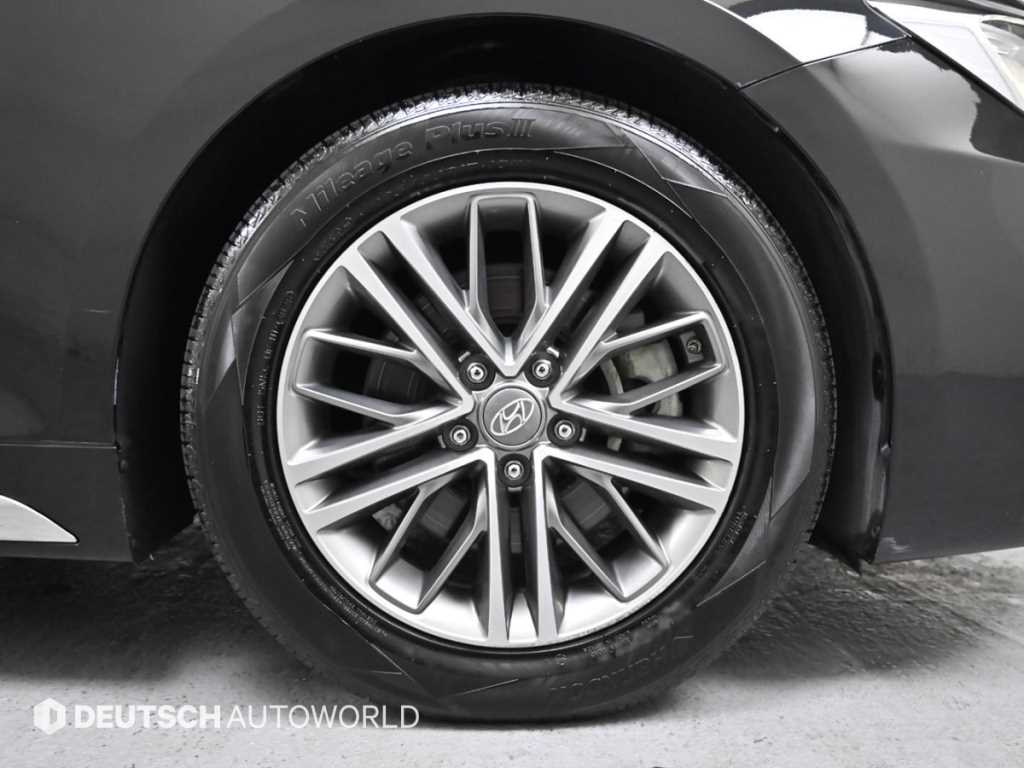 HYUNDAI Grandeur - Vista 5