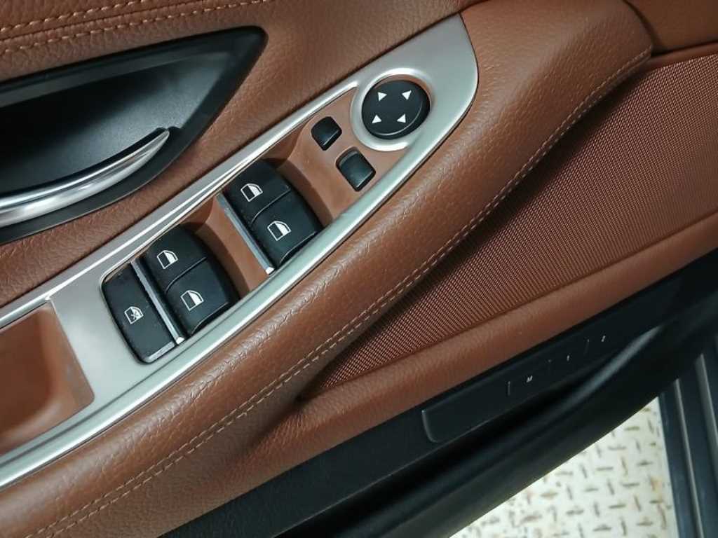 BMW 5 Series - Vista 10