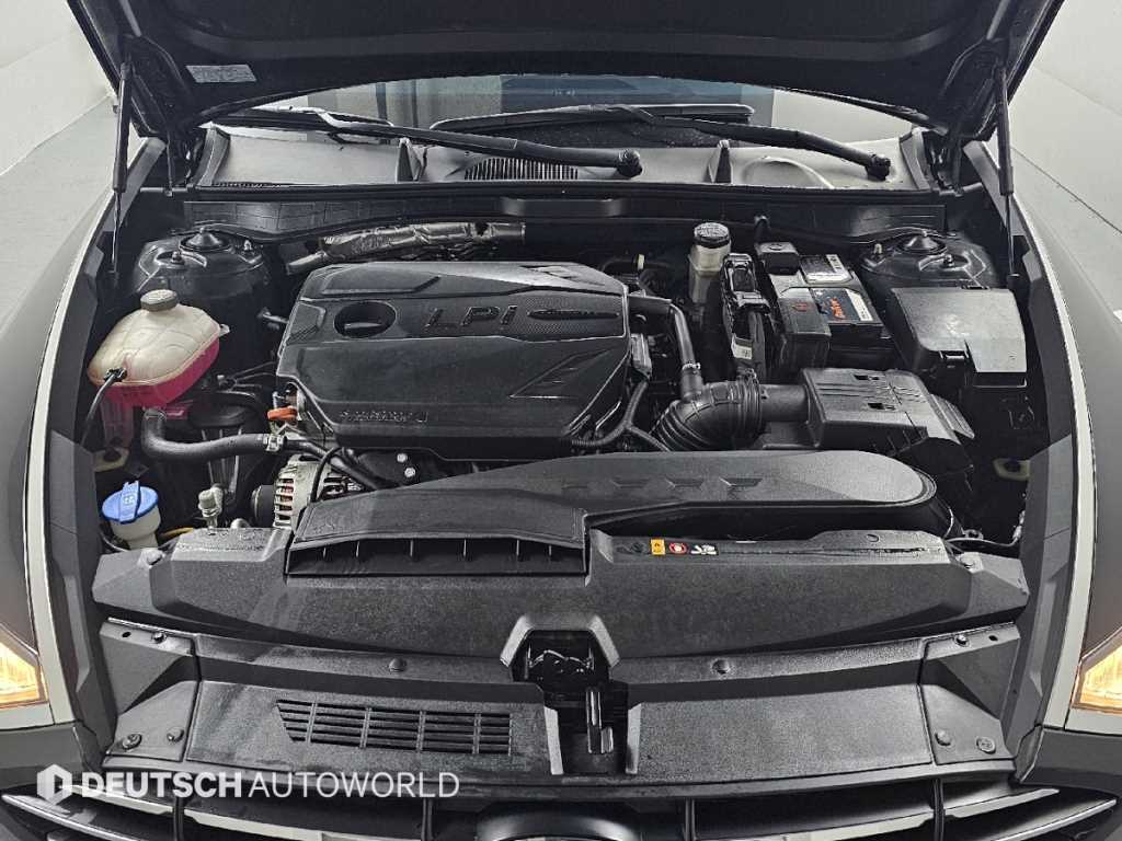 HYUNDAI Sonata - Vista 6