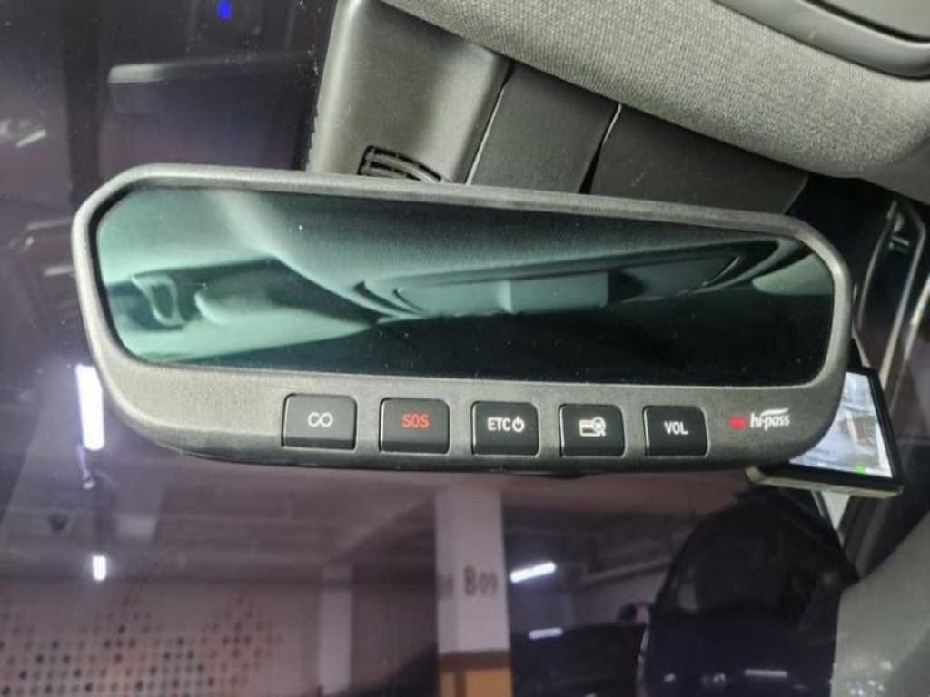 Genesis G80 - Vista 10