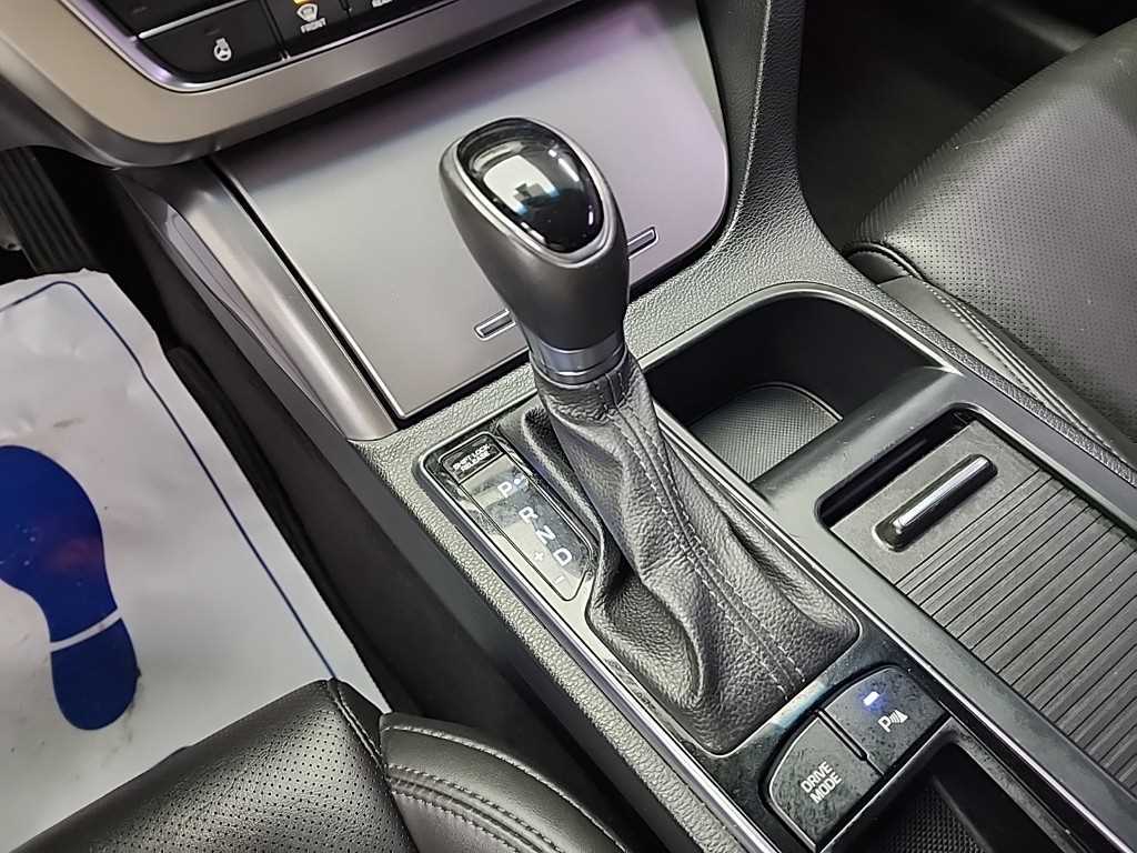 HYUNDAI Sonata - Vista 8