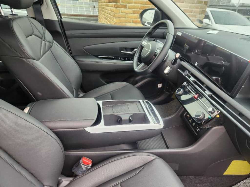 HYUNDAI Tucson - Vista 7