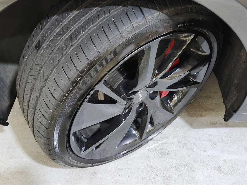 Genesis G70 2023 Gris - Importación desde Corea - HF Imports Iquique - Foto 19