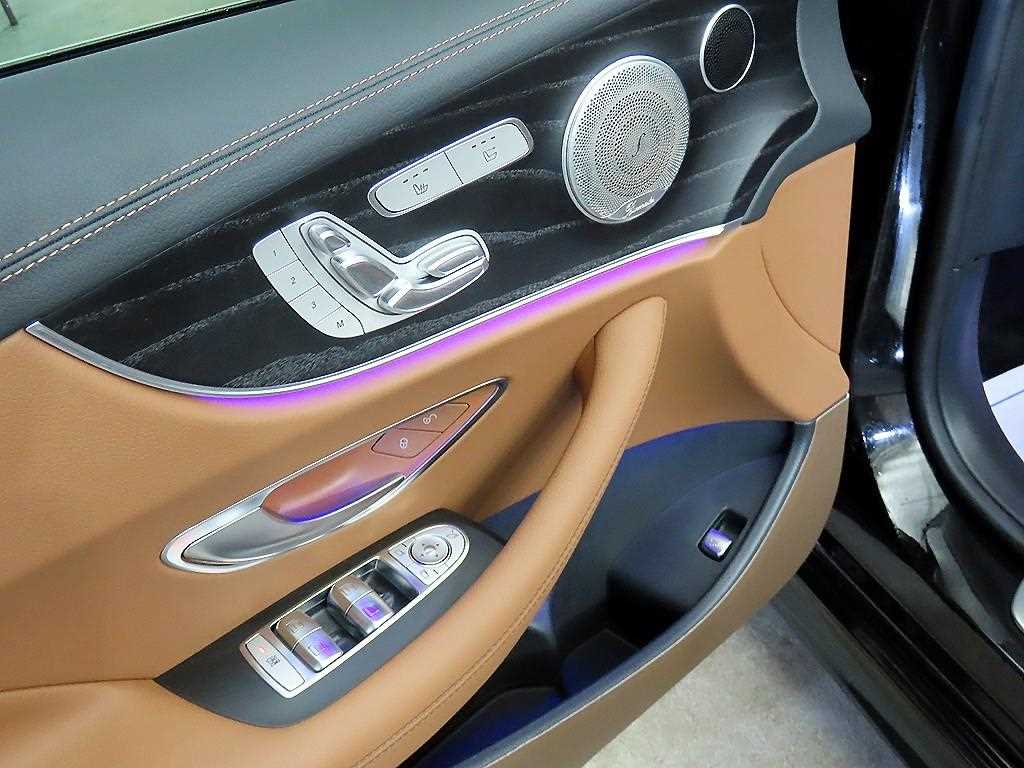 Mercedes Benz E class 2020 Negro - Importación desde Corea - HF Imports Iquique - Foto 15