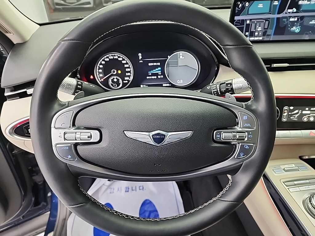 Genesis GV70 - Vista 9