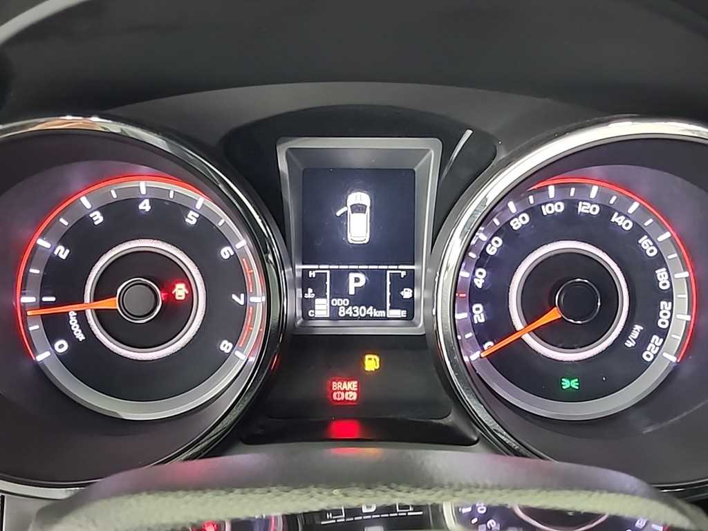 Ssangyong Tivoli - Vista 6