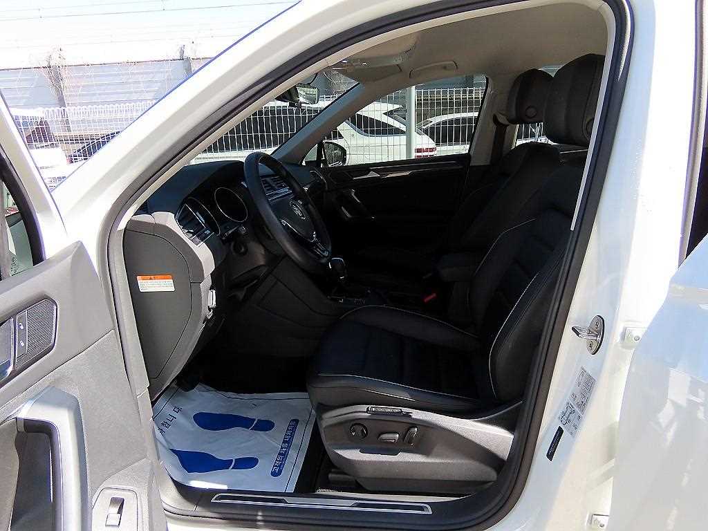 Volkswagen Tiguan - Vista 5