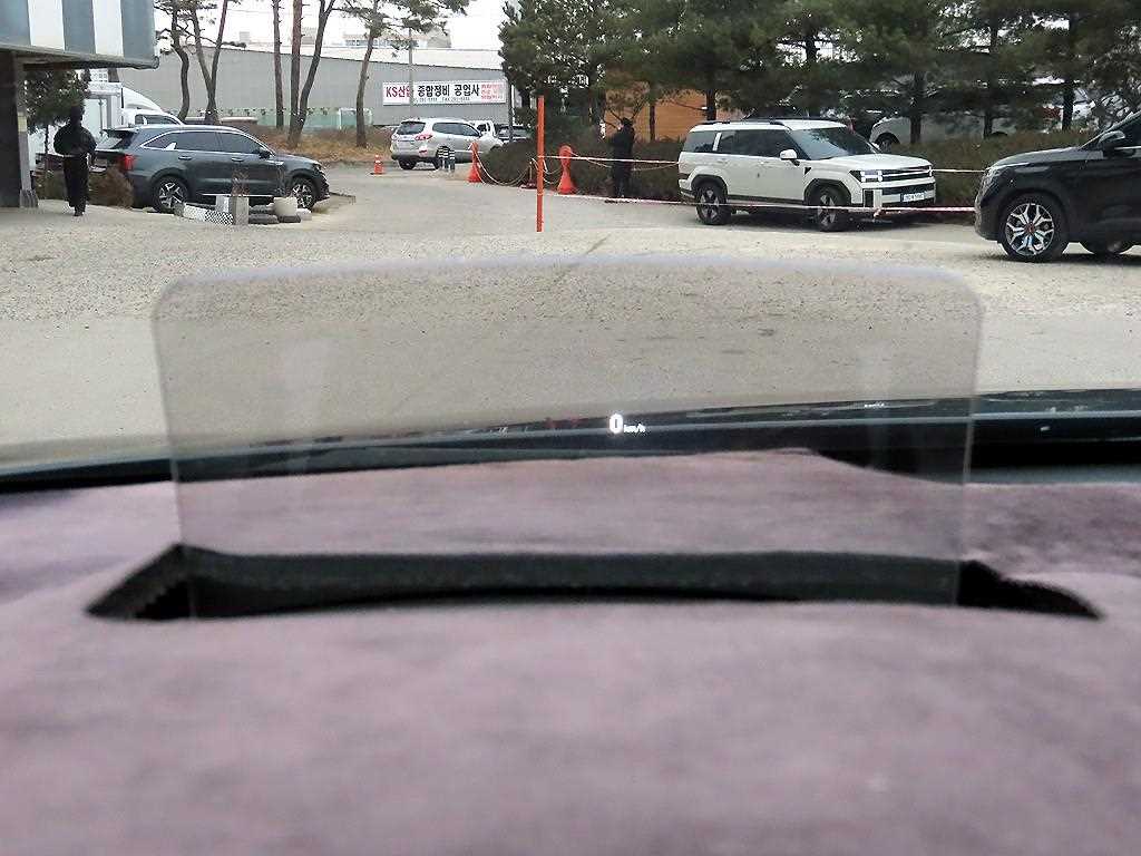 HYUNDAI Kona - Vista 10