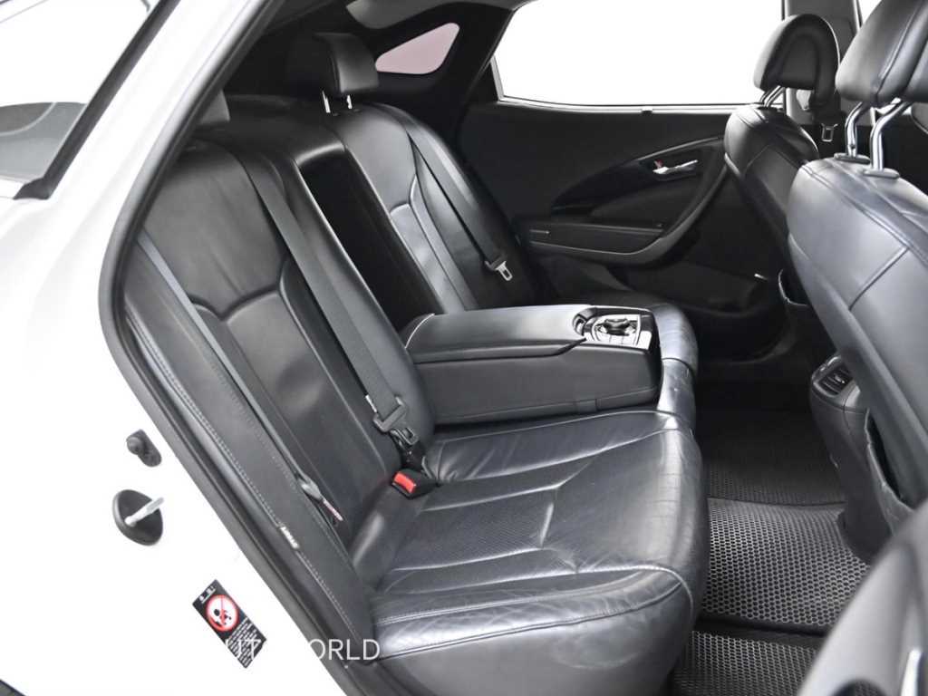 HYUNDAI Grandeur - Vista 12