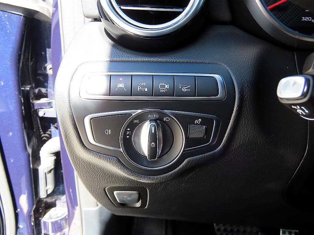 Mercedes Benz GLC Class - Vista 12