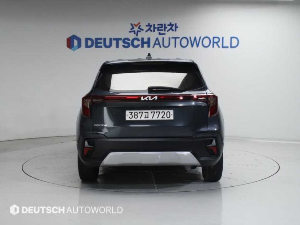 KIA Seltos - Vista 4