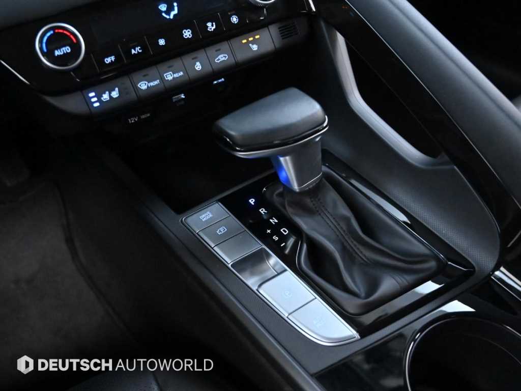 HYUNDAI Avante - Vista 9