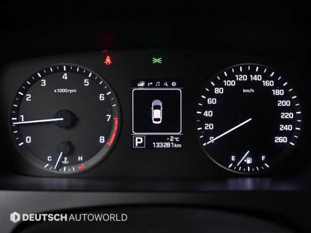 HYUNDAI Sonata - Vista 8