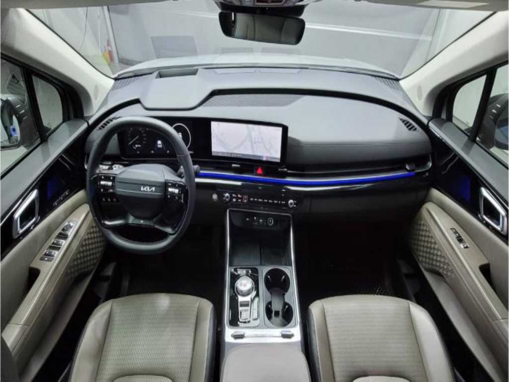 KIA Carnival - Vista 6