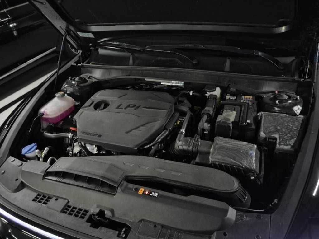 HYUNDAI Sonata - Vista 6