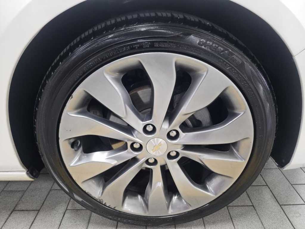 Chevrolet Malibu - Vista 6