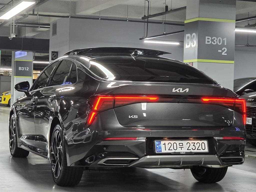 KIA K5 - Vista 4