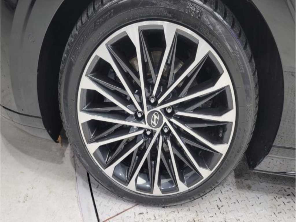 HYUNDAI Grandeur - Vista 8