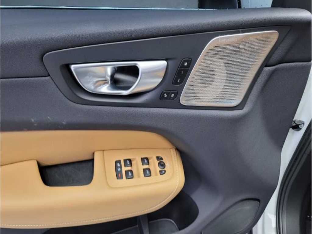 Volvo XC60 2024 - Importación desde Corea - HF Imports Iquique - Foto 16