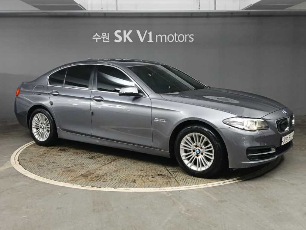 BMW 5 Series - Vista 3