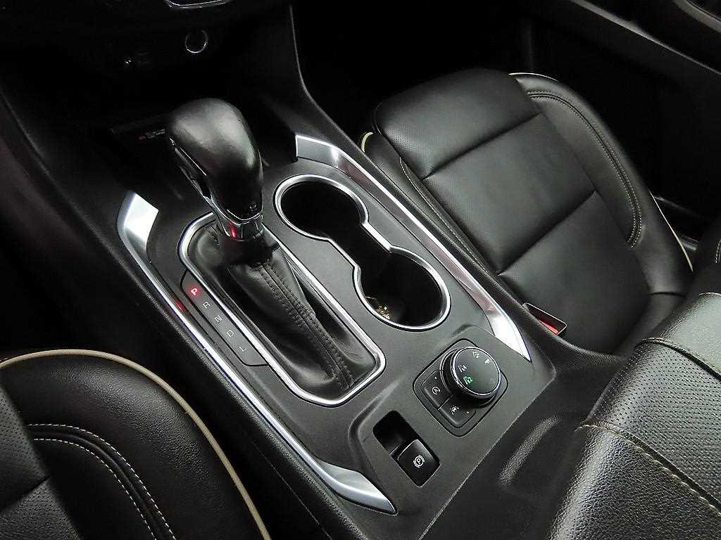 Chevrolet Travers - Vista 10