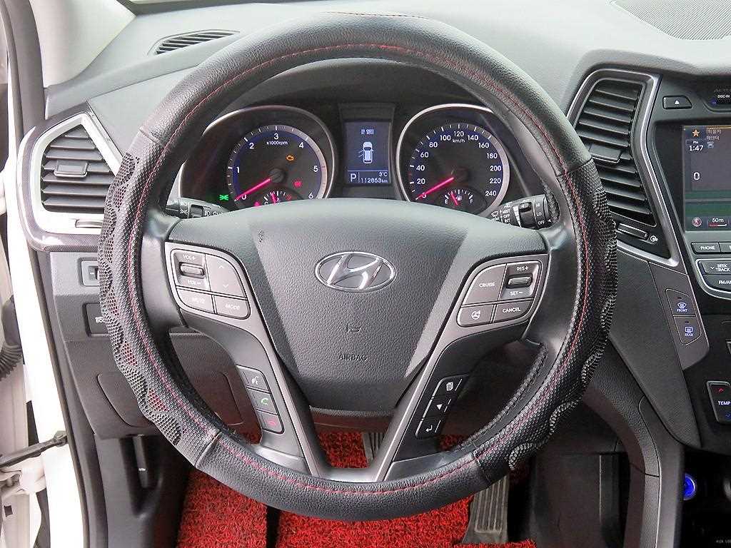 HYUNDAI Santa Fe - Vista 12