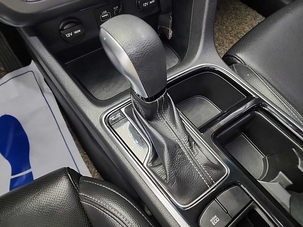 HYUNDAI Sonata - Vista 8