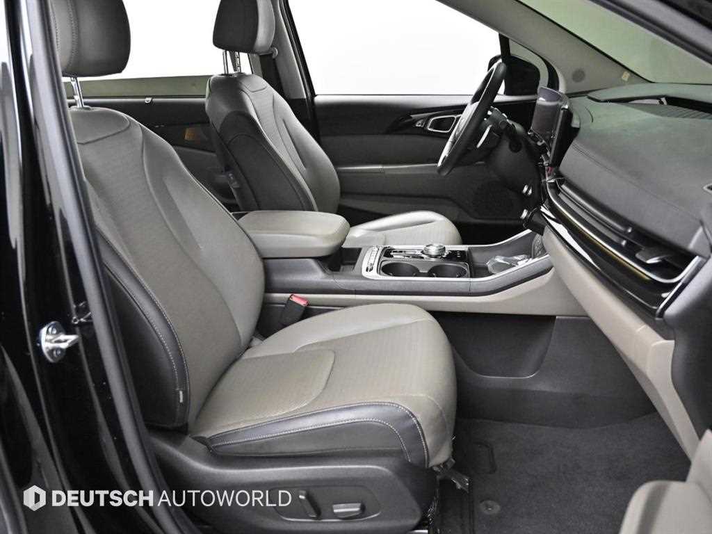 KIA Carnival - Vista 10