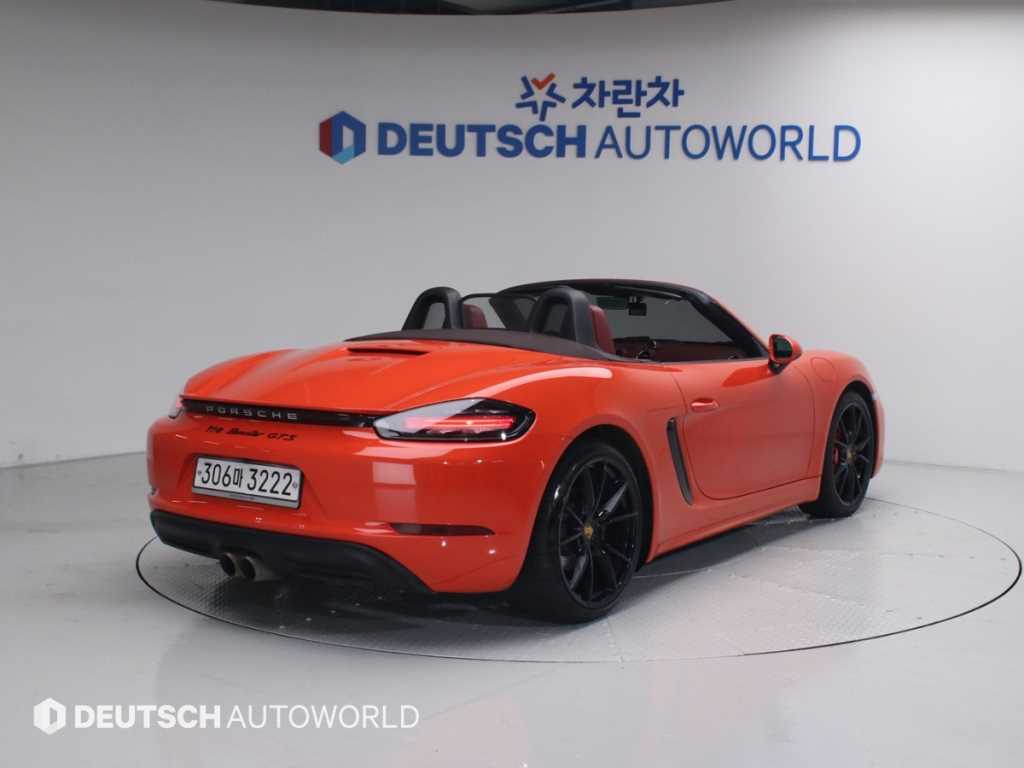 Porsche 718 - Vista 2