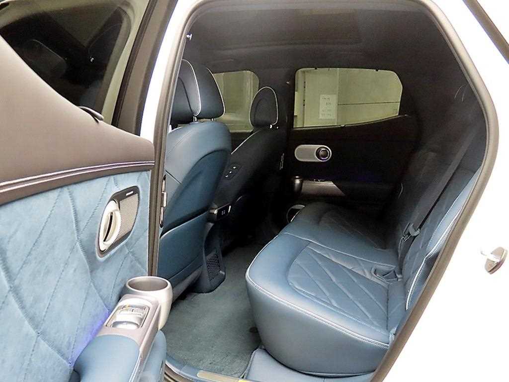 Genesis GV60 - Vista 6