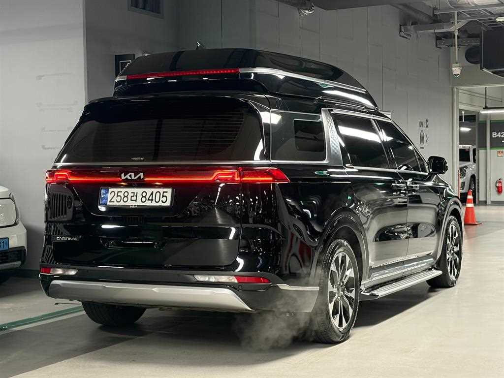 KIA Carnival - Vista 4