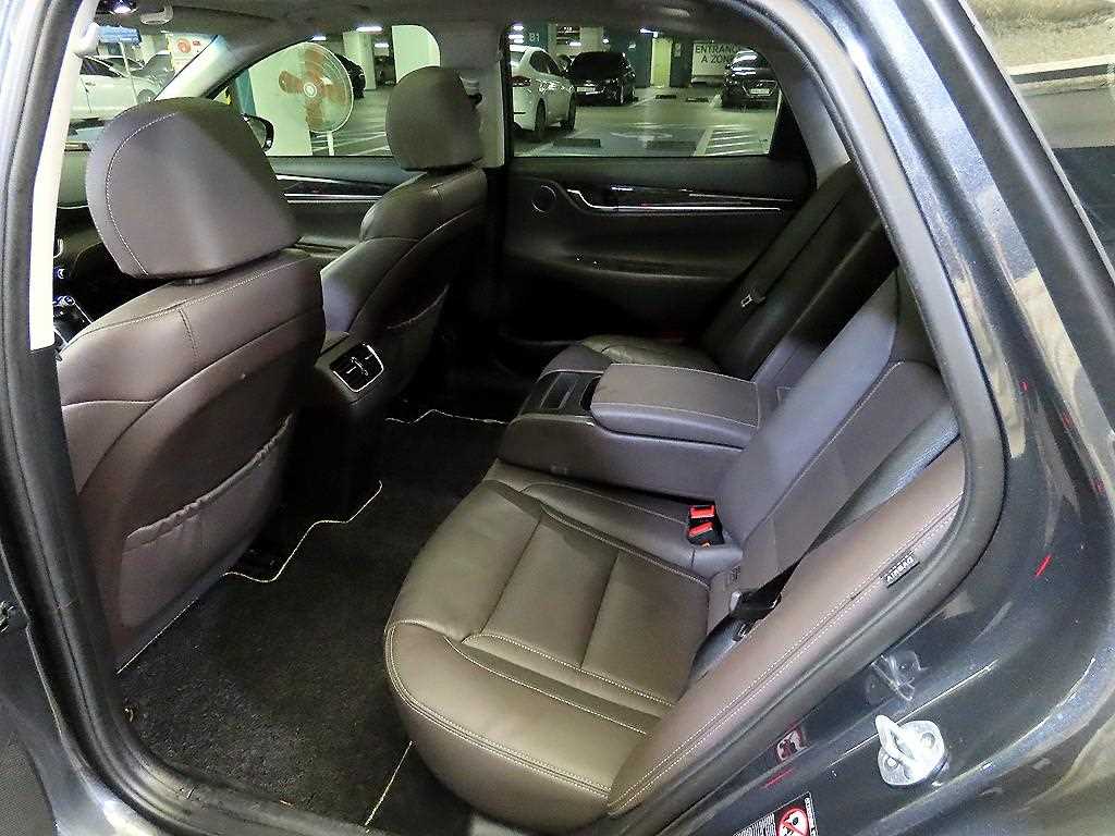 HYUNDAI Grandeur - Vista 7