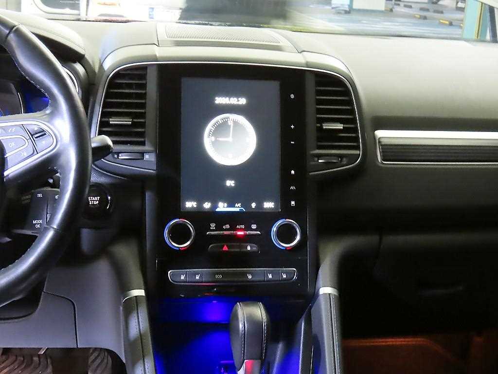 SAMSUNG QM6 - Vista 11