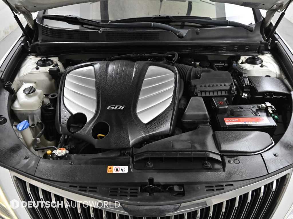 HYUNDAI Grandeur - Vista 6