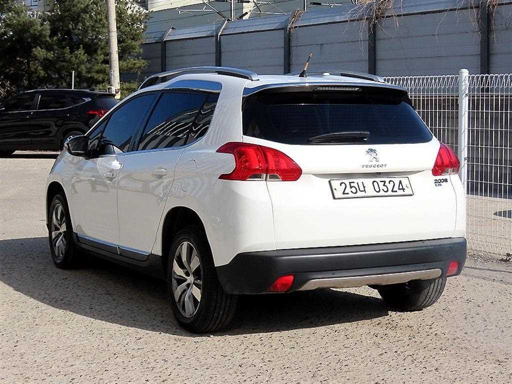 Peugeot 2008 - Vista 3