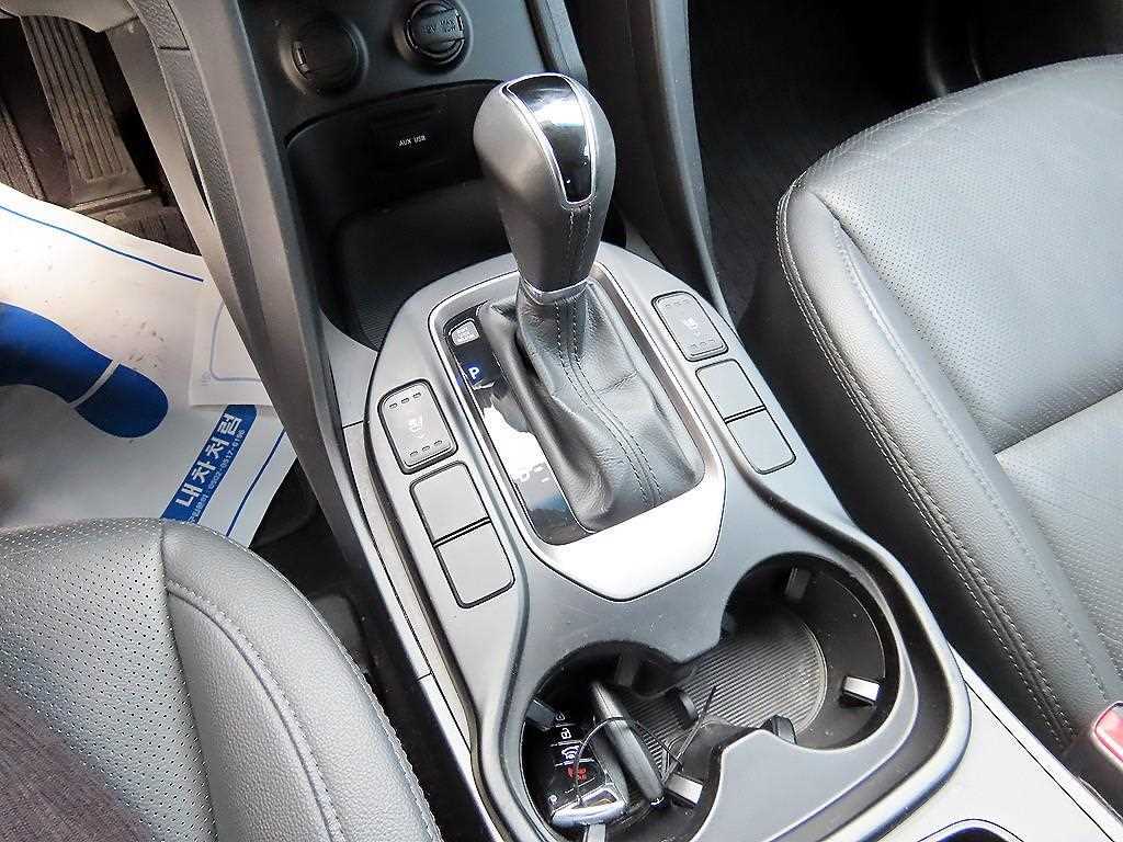 HYUNDAI Santa Fe - Vista 10