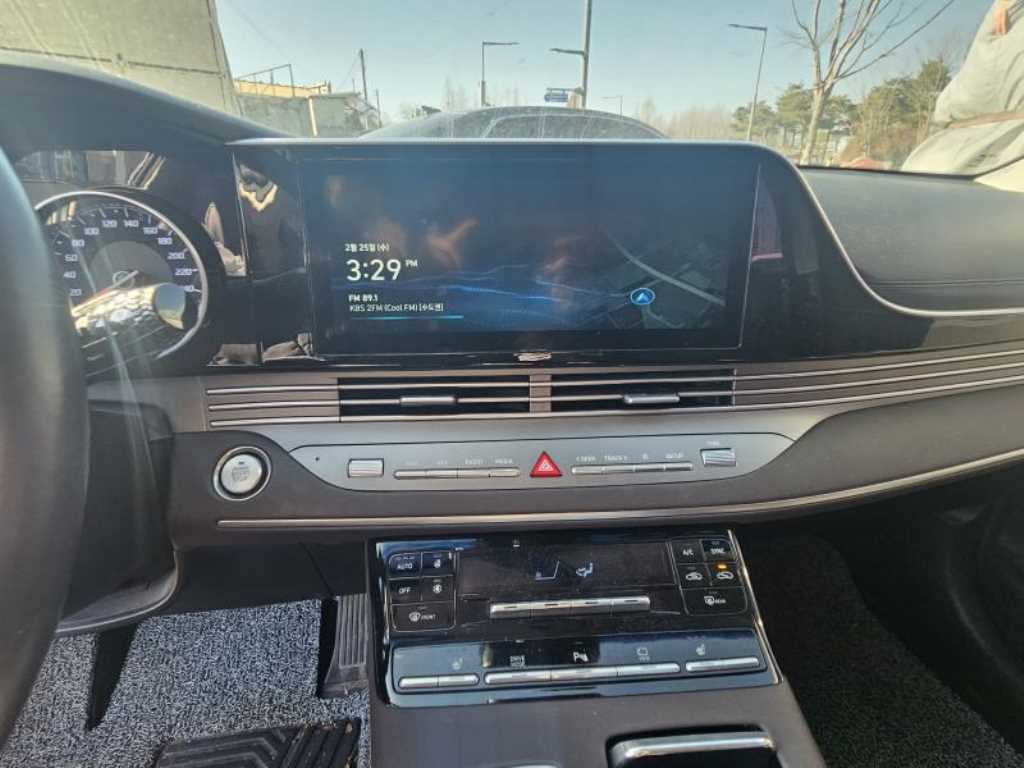 HYUNDAI Grandeur - Vista 7