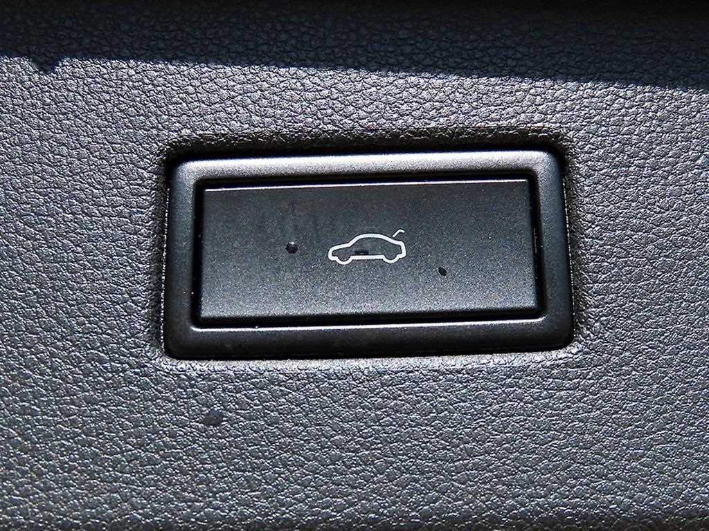 Volkswagen Tiguan 2018 Blanco - Importación desde Corea - HF Imports Iquique - Foto 17