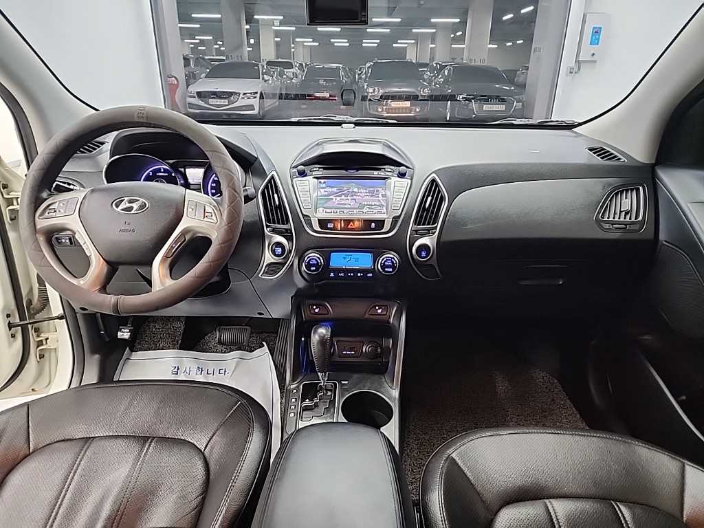 HYUNDAI Tucson - Vista 7