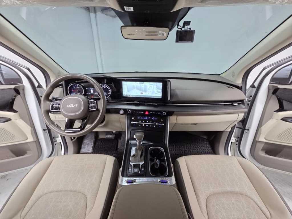 KIA Carnival - Vista 6