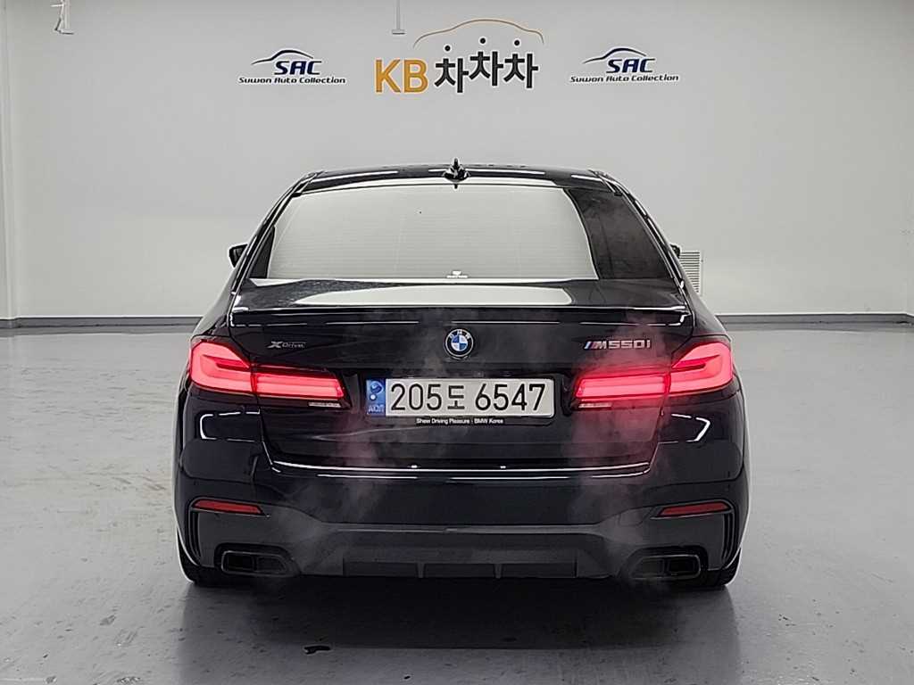 BMW 5 Series - Vista 3