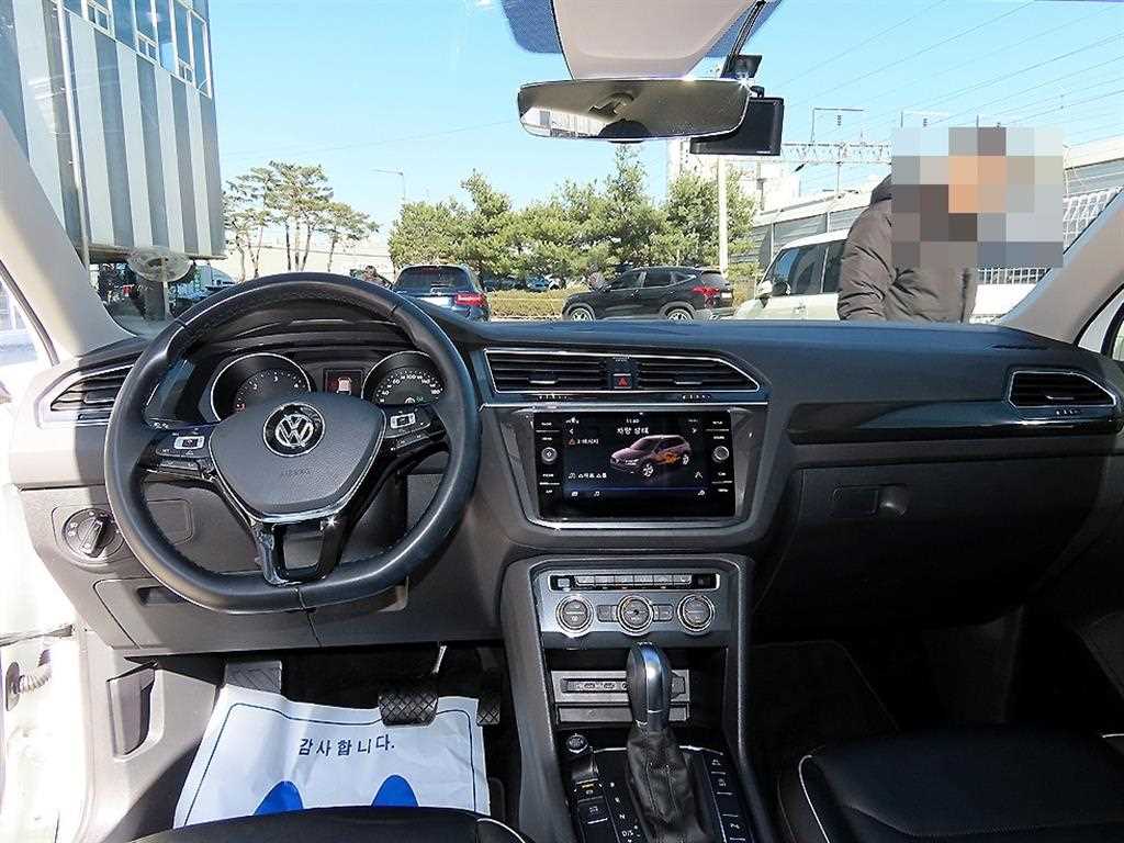 Volkswagen Tiguan - Vista 7