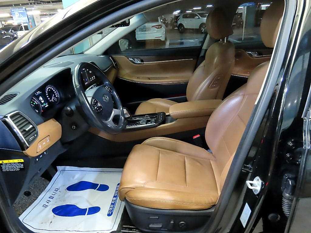 HYUNDAI Grandeur - Vista 6