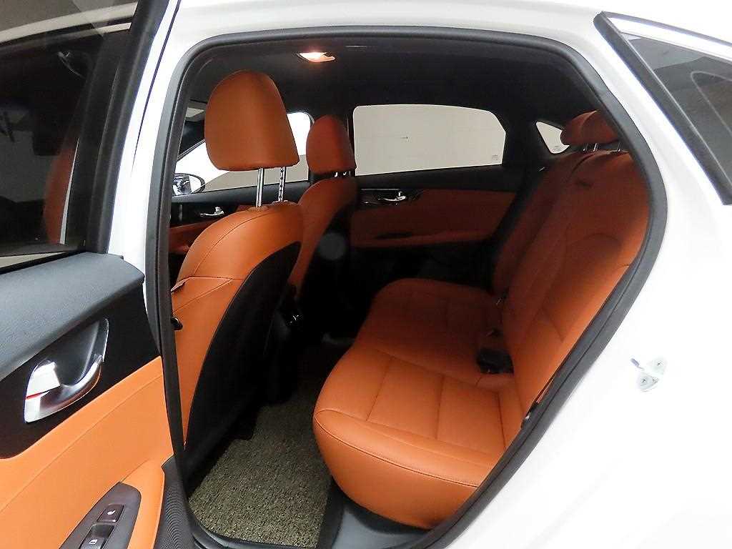 KIA K3 2022 Blanco - Importación desde Corea - HF Imports Iquique - Foto 14