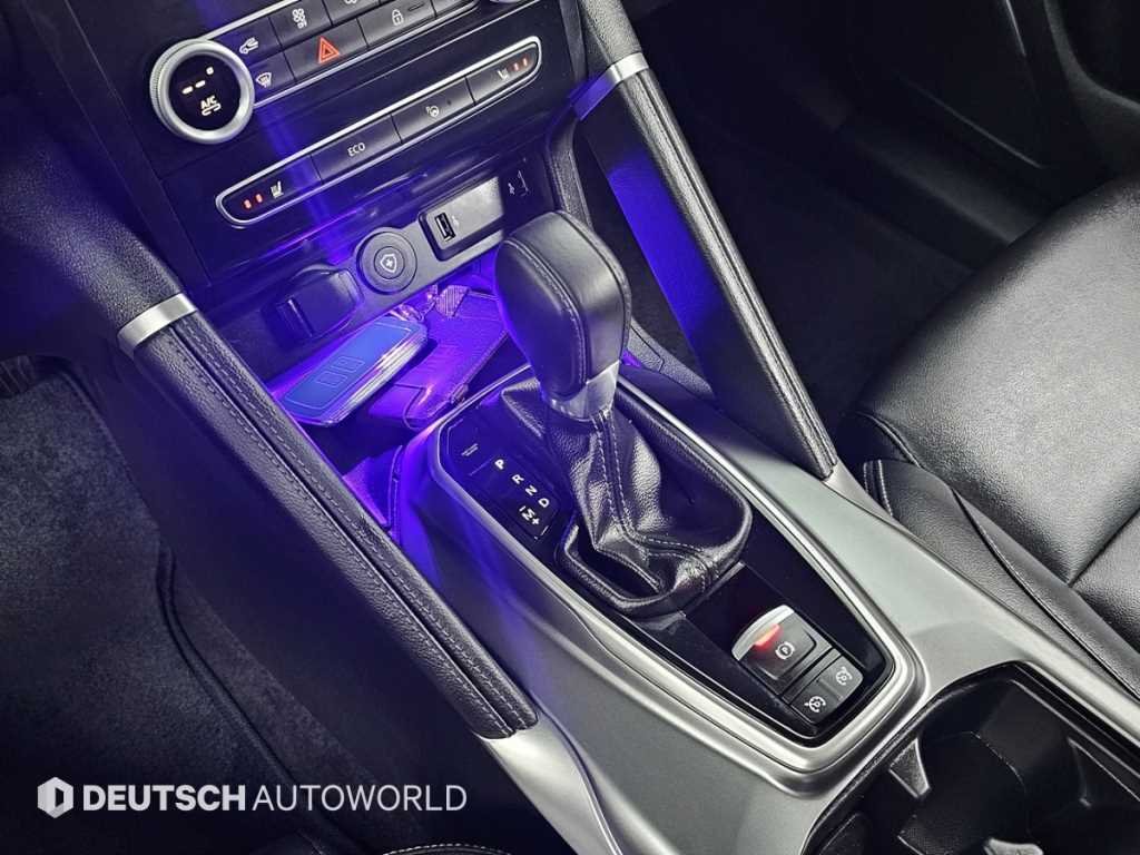 SAMSUNG QM6 - Vista 9