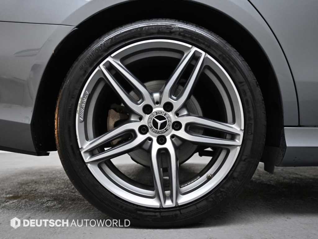 Mercedes Benz E class - Vista 6