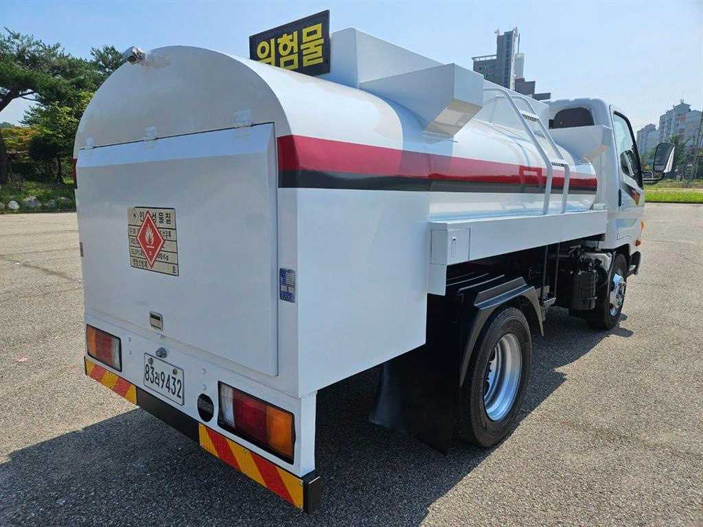 medium and large cargo Rory - Vista 6