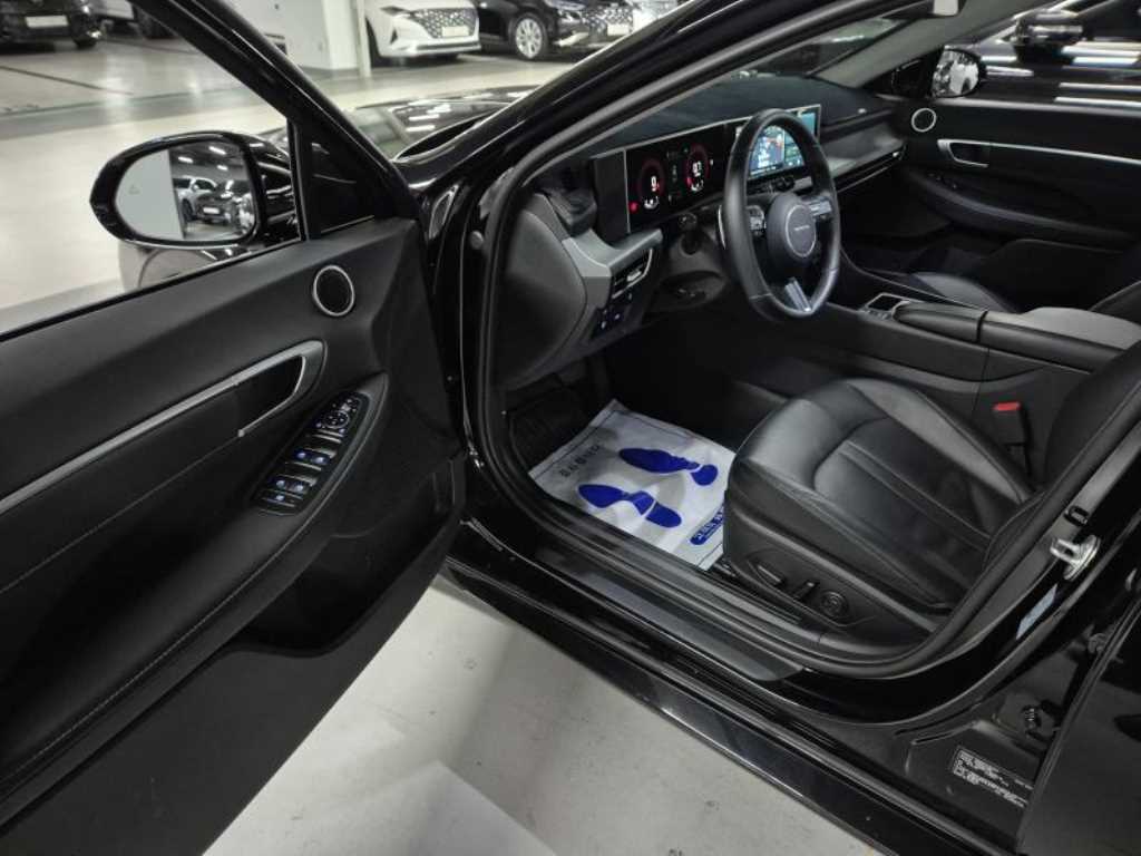 HYUNDAI Sonata - Vista 11